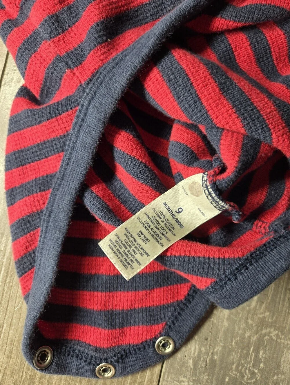 OshKosh B'gosh Baby Boy Striped Red & Navy One-Piece Thermal Bodysuit Size 9M